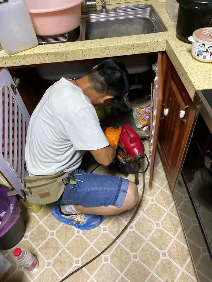 沙嘴街道通下水道